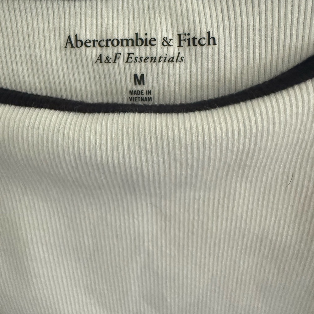 Abercrombie & Fitch White Tank with Black Trim - Picture 4 of 6